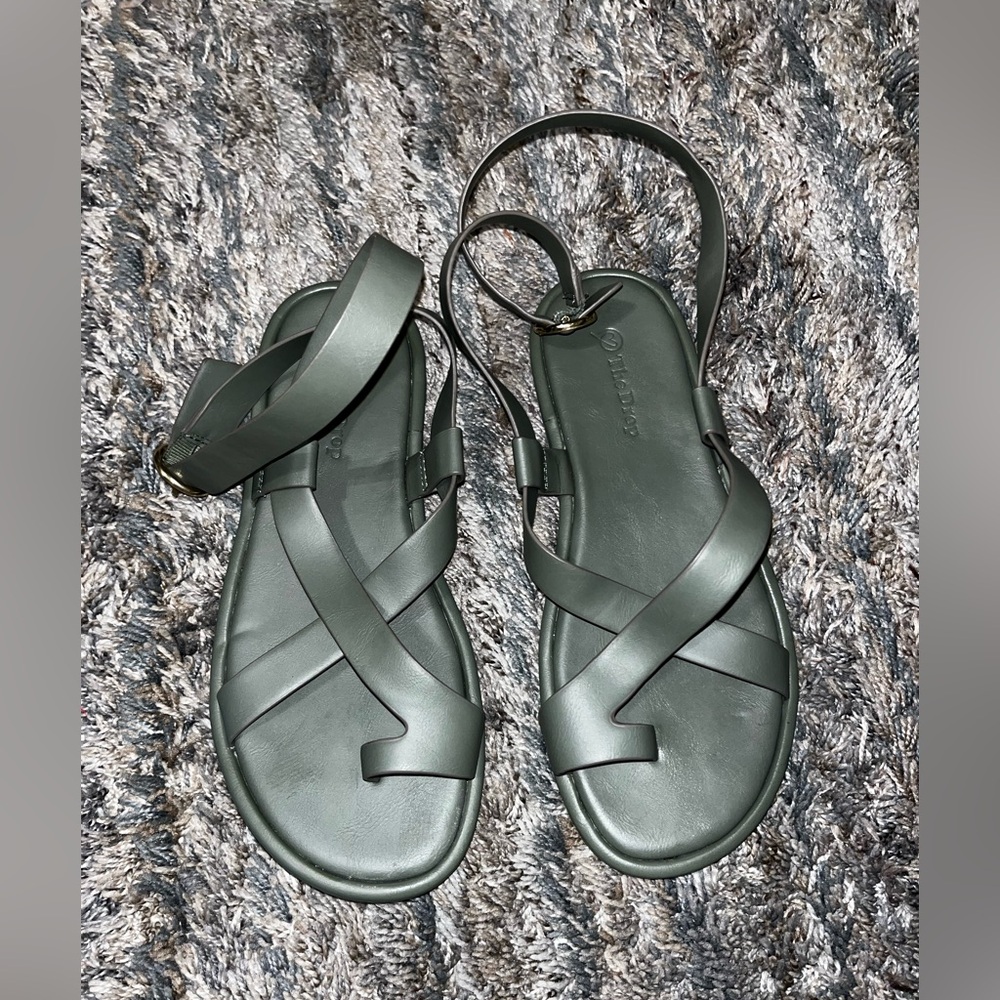 Stylish Women's Olive Sandals